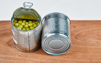 Carbonato de potasio en alimentos enlatados